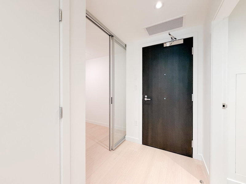 401 - 777 Harbour Way