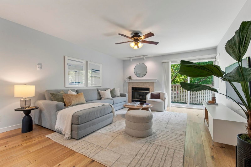 836 Roche Point Drive