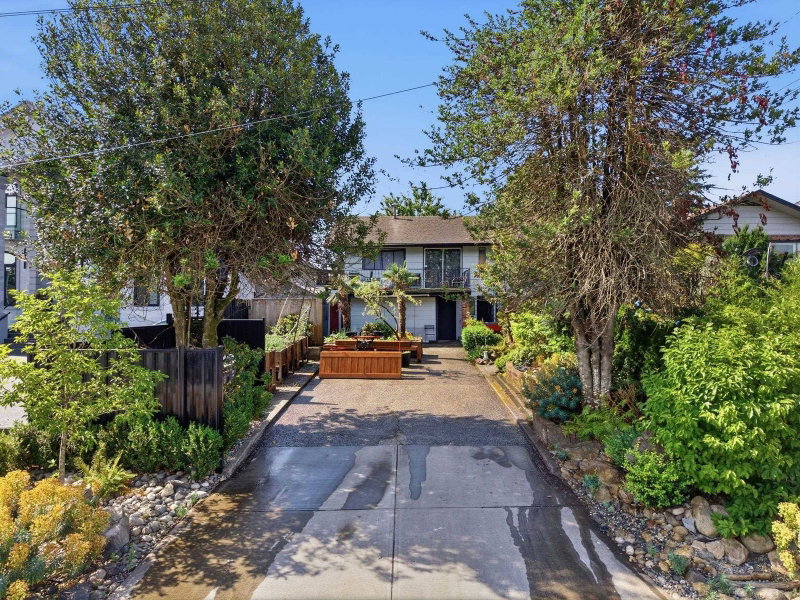 12222 100 Avenue