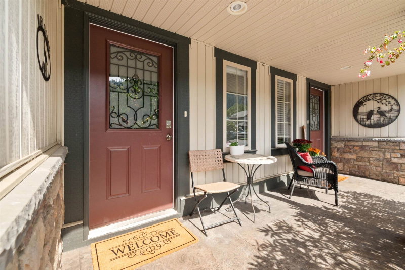 4 - 44523 Mclaren Drive