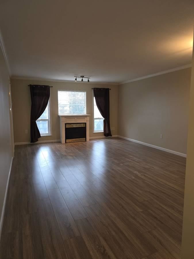 209 - 33150 4th Ave 2