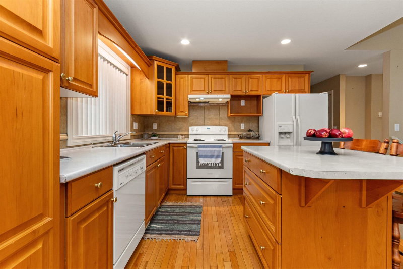 12 - 45819 Stevenson Road