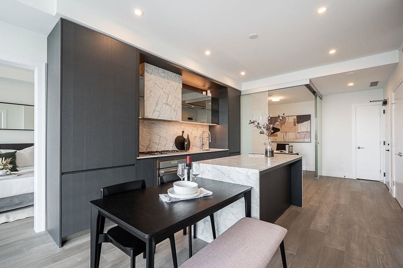317 - 1342 Johnston Road