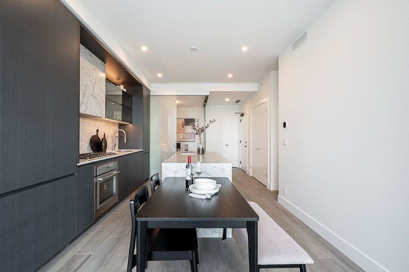 317 - 1342 Johnston Road