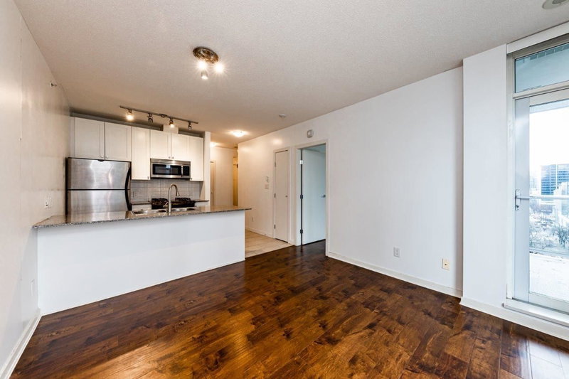 480 Robson Street