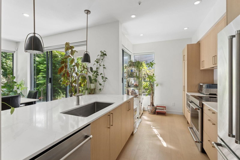 101 - 2242 Marine Drive
