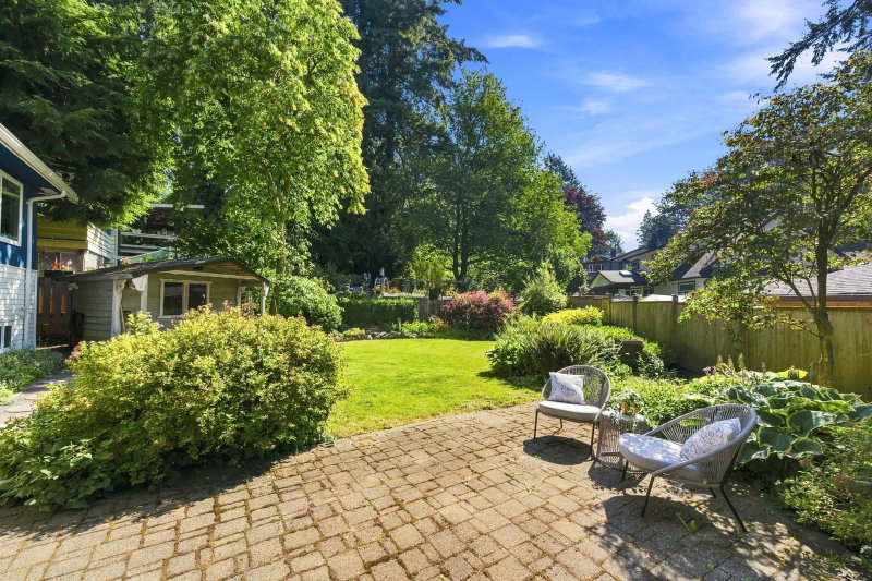 1611 Lynn Valley Road