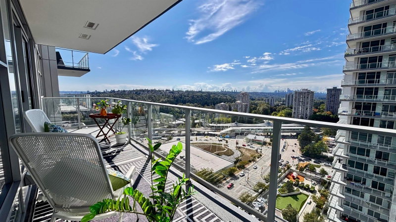 1301 - 3888 Evergreen Place