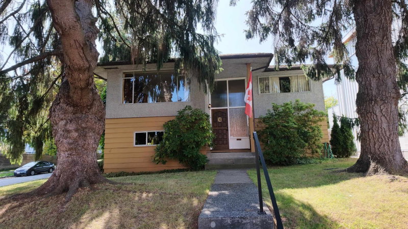 492 Aubrey Place