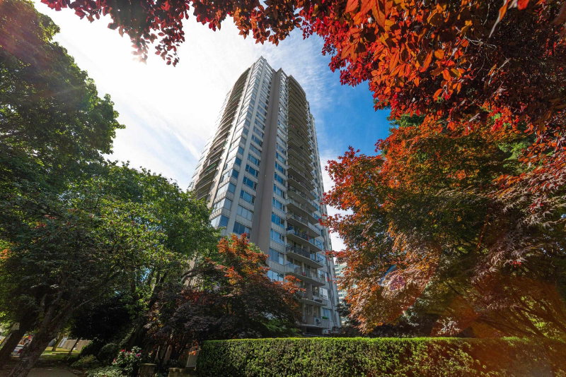 203 - 1850 Comox Street