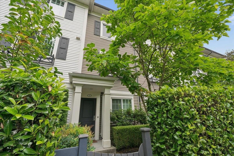 42 - 3010 Riverbend Drive