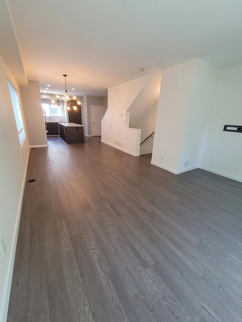 42 - 19451 Sutton Avenue 4