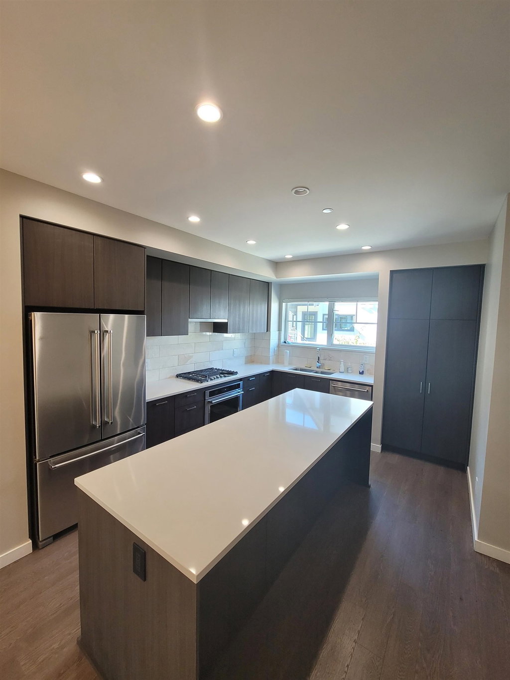 42 - 19451 Sutton Avenue 5