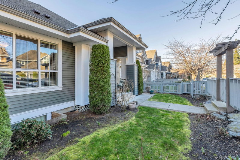 16 - 5469 Chinook Street