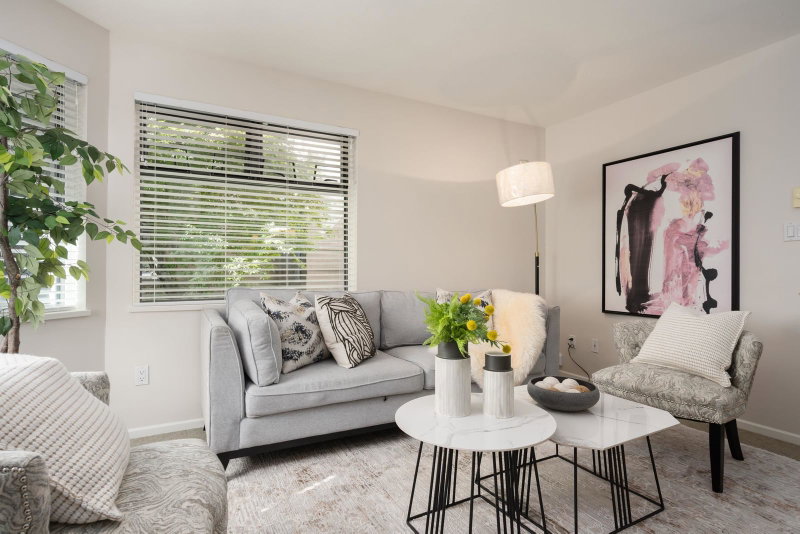 E106 - 628 12th Avenue W