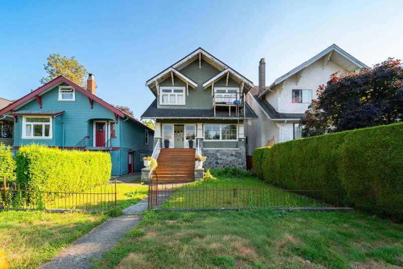 3144 7th Avenue W