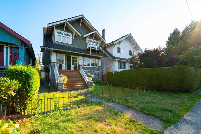 3144 7th Avenue W