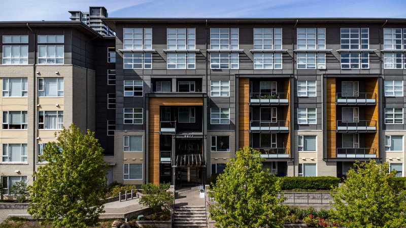 405 - 9877 University Crescent