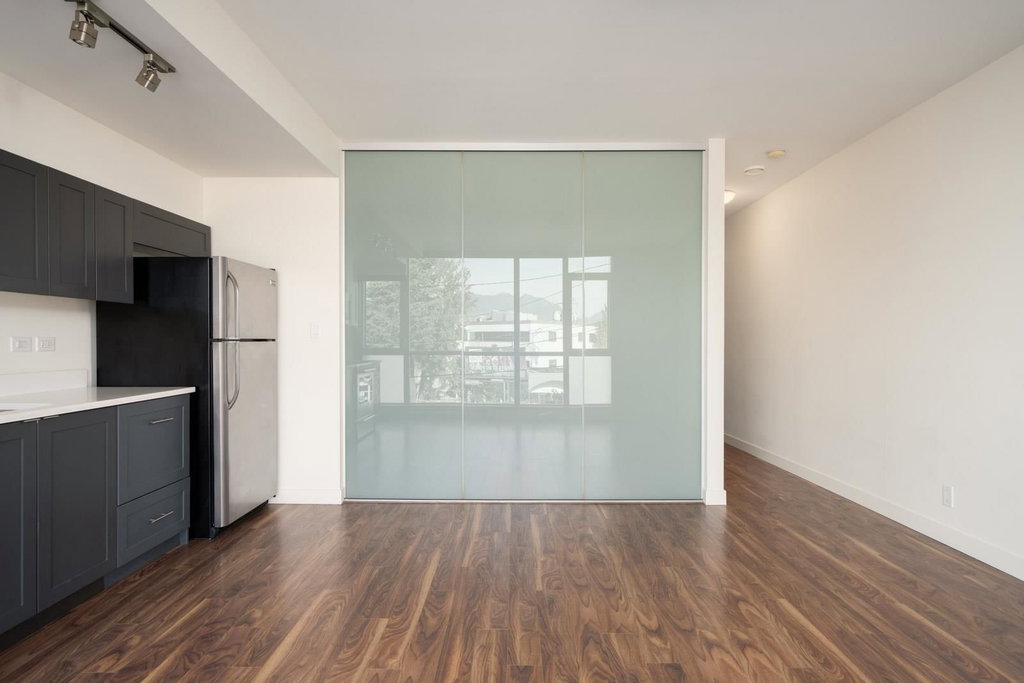 213 - 2511 Quebec Street 5
