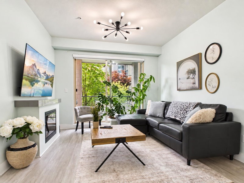 204 - 7428 Byrnepark