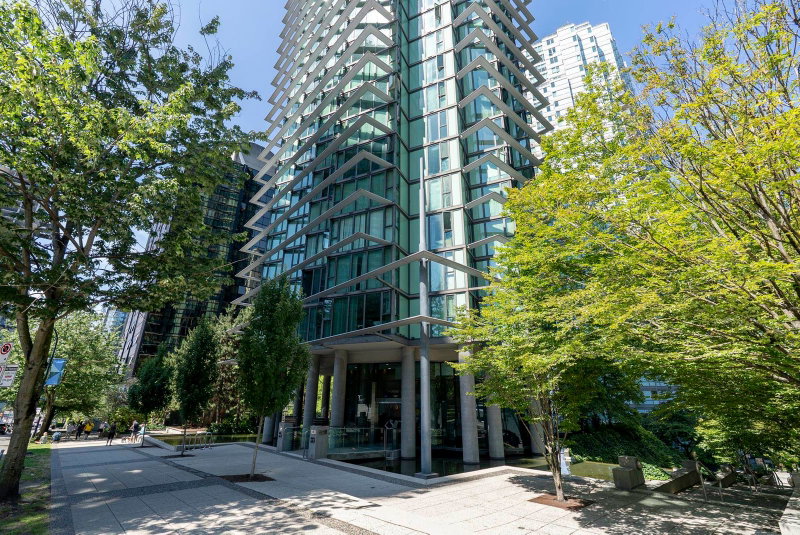 501 - 1331 Georgia Street W
