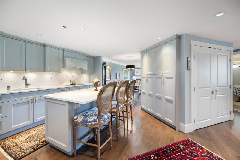 205 - 1470 Pennyfarthing Drive
