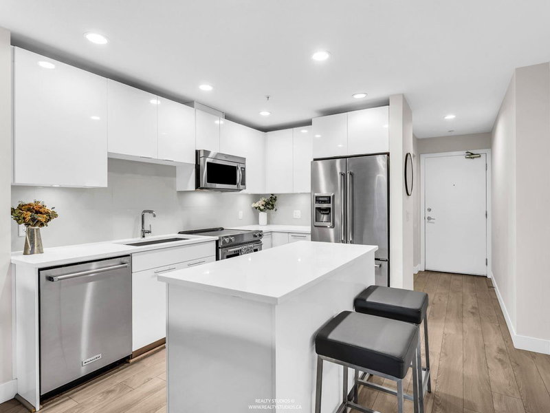 117 - 723 3rd Street W