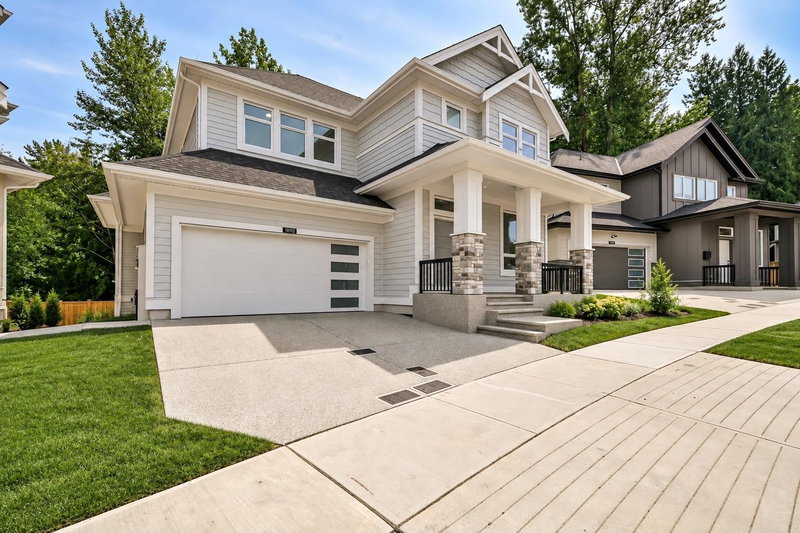 10112 Elderberry Crescent