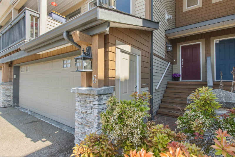 6 - 1024 Glacier View Drive
