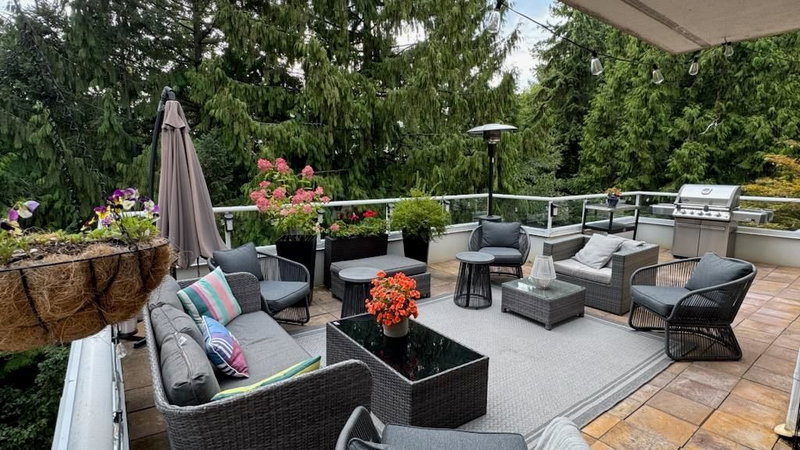 8 - 2425 Edgemont Boulevard