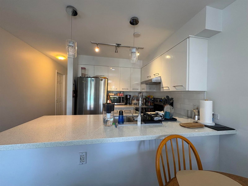 232 - 5555 Victoria Drive