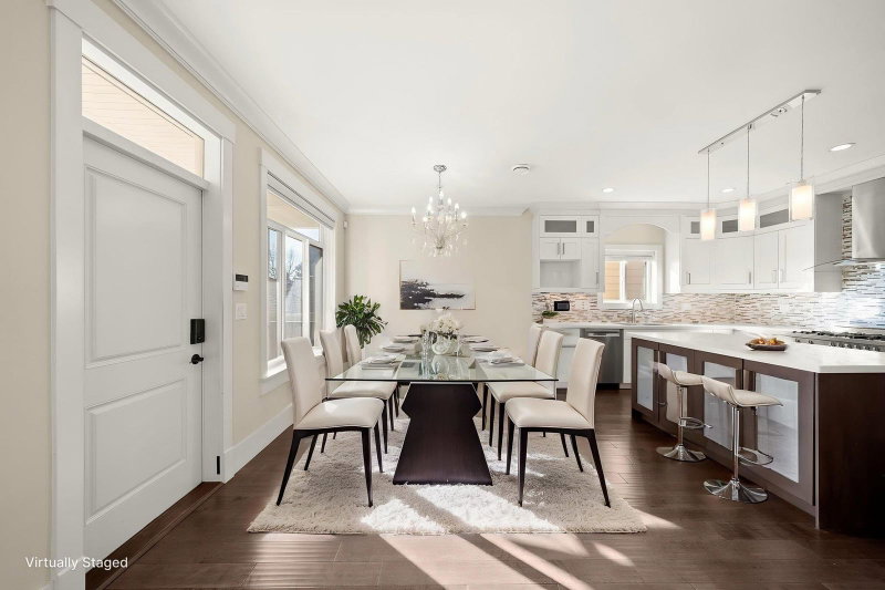 7028 Broadway