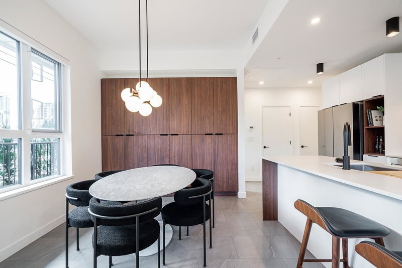 110 - 623 Kemsley Avenue