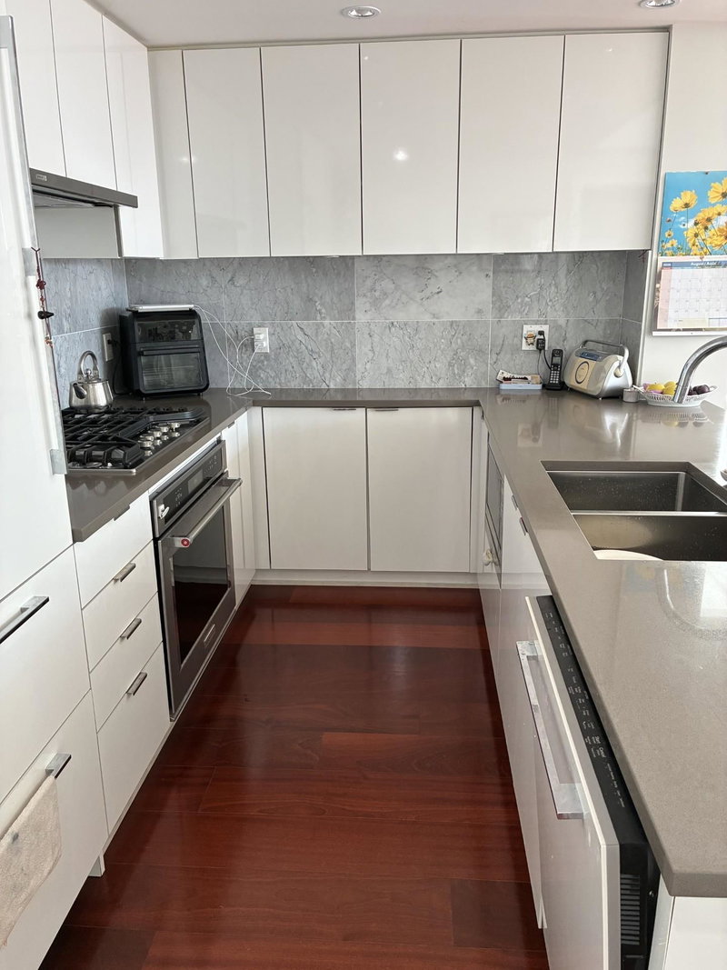 1103 - 5883 Barker Avenue