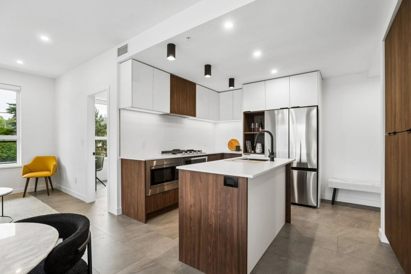 206 - 623 Kemsley Avenue