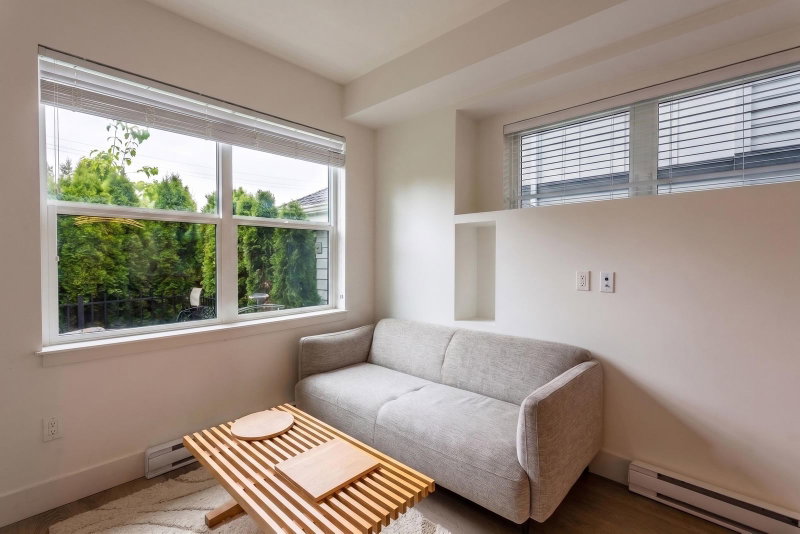 201 - 6933 Arcola Street