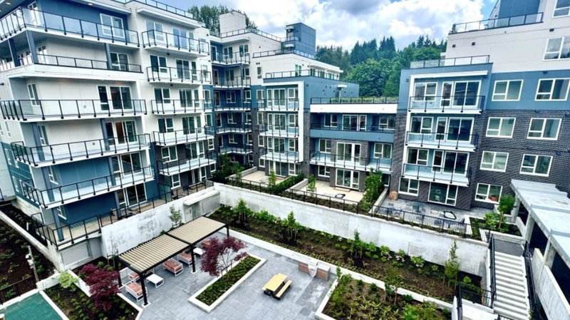 411 - 1100 Clarke Road