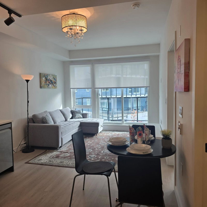 411 - 1100 Clarke Road