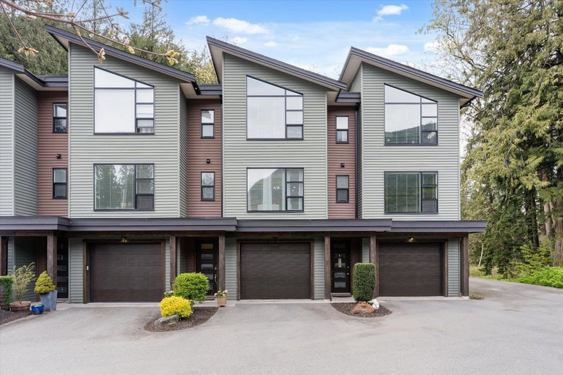 2 - 520 Hot Springs Road