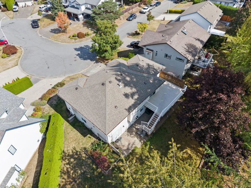 15866 91 Avenue