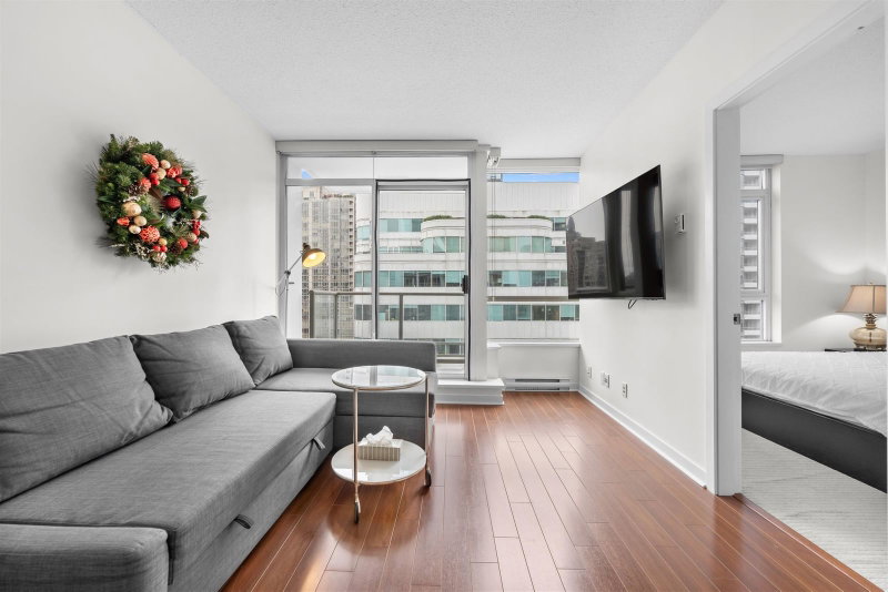 808 - 821 Cambie Street