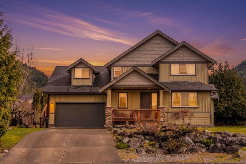 1003 Ash Place