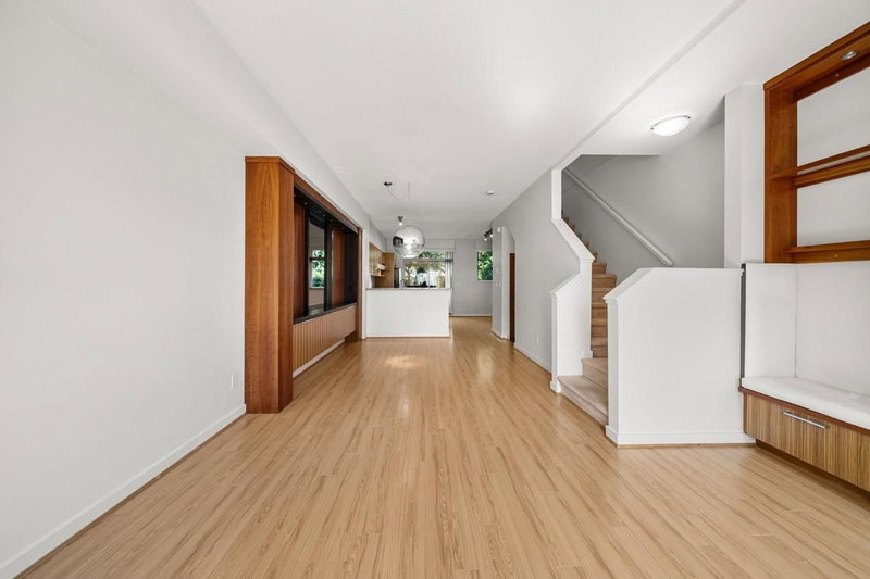 3 - 301 Klahanie Drive