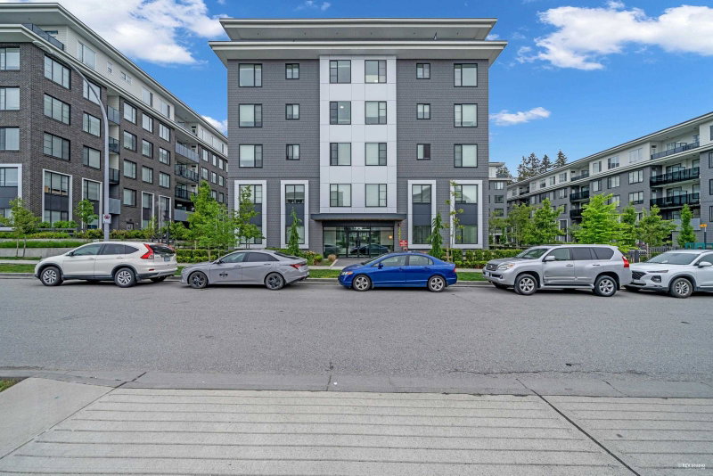 302 - 15825 85 Avenue