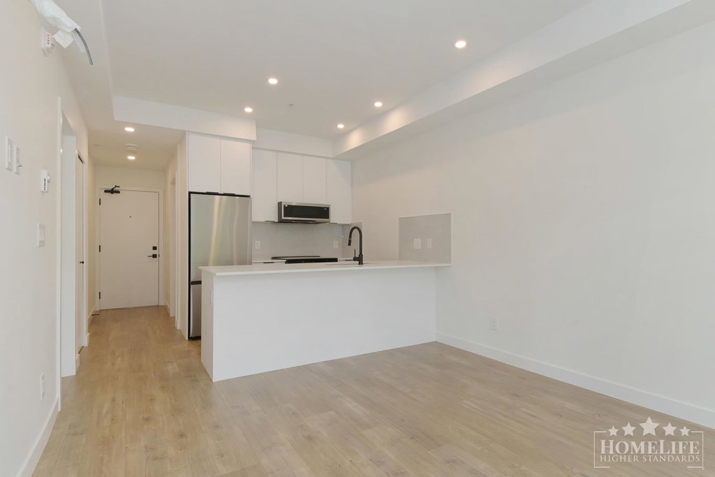207 - 14398 60 Avenue 5