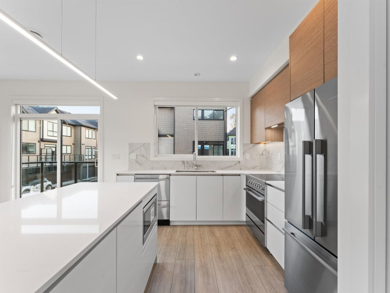 27 - 4337 Boundary Road