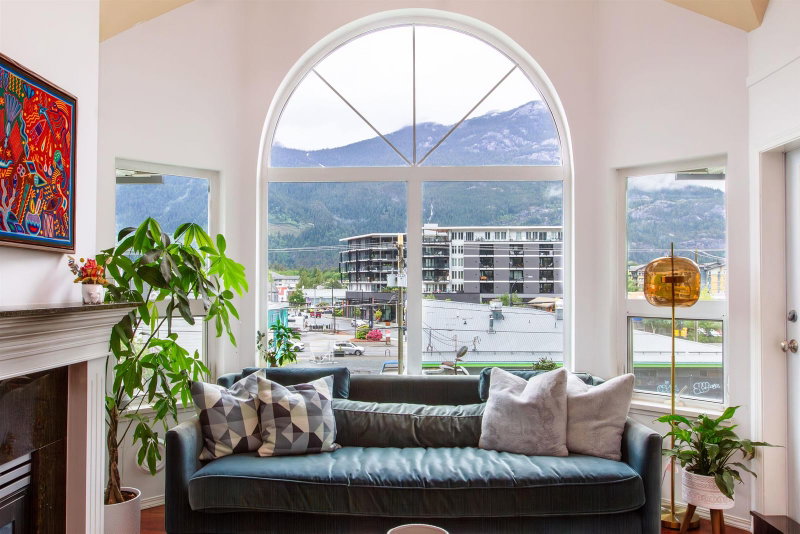 310 - 1466 Pemberton Avenue