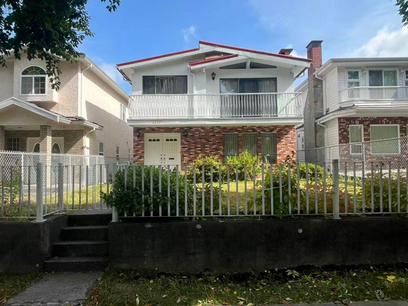 4568 Commercial Street