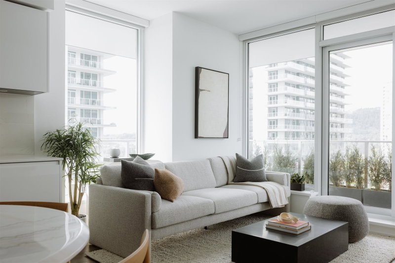 1402 - 3888 Evergreen Place