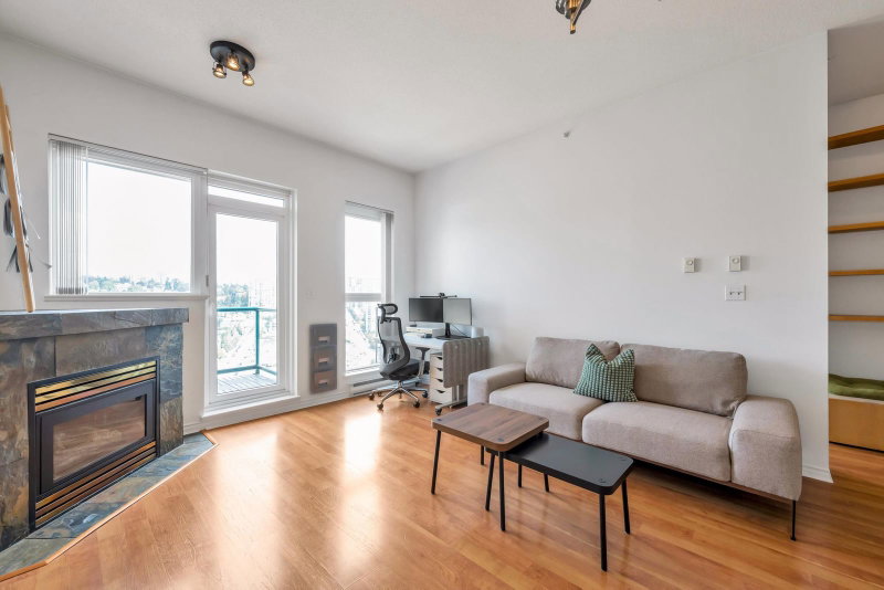 2205 - 10 Laguna Court